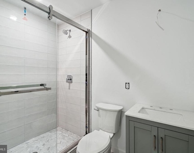 1112-16 E Berks Street - Photo Thumbnail 10