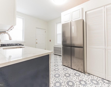 5218 Greene Street - Photo Thumbnail 7