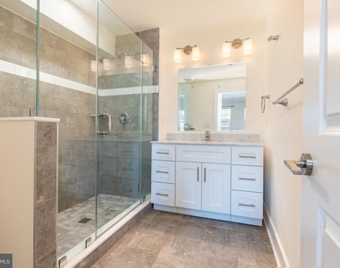 1139 Clay Street - Photo Thumbnail 22