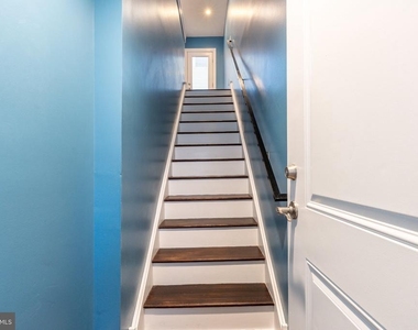 1139 Clay Street - Photo Thumbnail 7