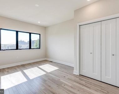 1506 N 8th Street - Photo Thumbnail 21