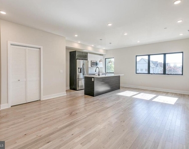1506 N 8th Street - Photo Thumbnail 12