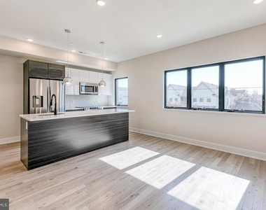1506 N 8th Street - Photo Thumbnail 17