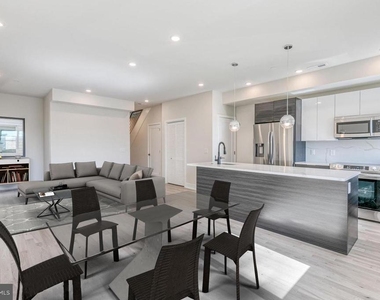 1506 N 8th Street - Photo Thumbnail 13