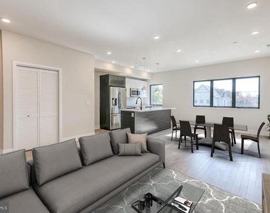 1506 N 8th Street - Photo Thumbnail 11
