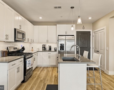1148 N 2nd Street - Photo Thumbnail 4