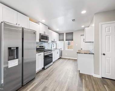 2805 Cantrell Street - Photo Thumbnail 3