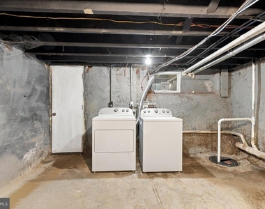 2547 Bonaffon Street - Photo Thumbnail 25