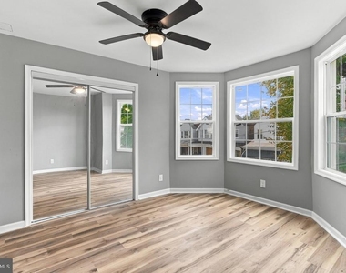 2547 Bonaffon Street - Photo Thumbnail 15