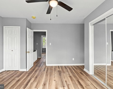 2547 Bonaffon Street - Photo Thumbnail 16