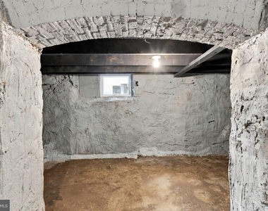 2547 Bonaffon Street - Photo Thumbnail 28