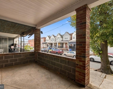 2547 Bonaffon Street - Photo Thumbnail 3