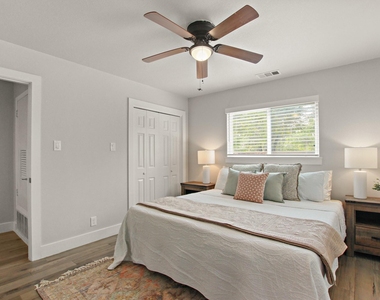 9110 Chisholm Ln - Photo Thumbnail 14