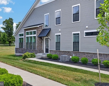 9 Umbrell Drive - Photo Thumbnail 1