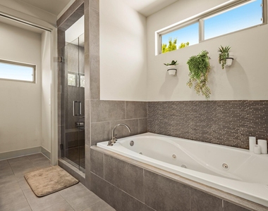 3005 E Martin Luther King Jr Blvd - Photo Thumbnail 34