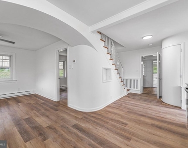219 S Pleasant View Road - Photo Thumbnail 8