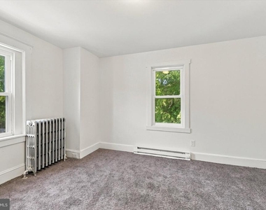 226 E 23rd Street - Photo Thumbnail 6