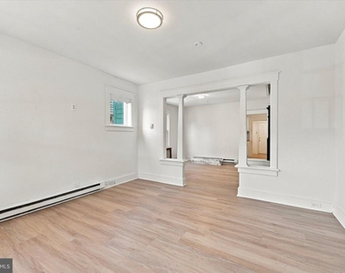 226 E 23rd Street - Photo Thumbnail 3