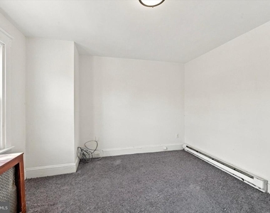 226 E 23rd Street - Photo Thumbnail 11