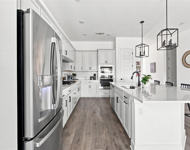 576 Sage Thrasher Cir - Photo Thumbnail 2