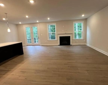 222 W Riper Road - Photo Thumbnail 2