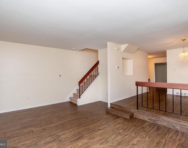 1437 Atterbury Way - Photo Thumbnail 3