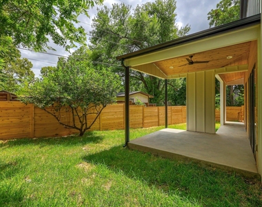 2104 Columbia Cv - Photo Thumbnail 20
