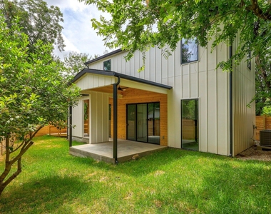 2104 Columbia Cv - Photo Thumbnail 22