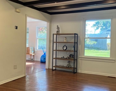 1056 River Road - Photo Thumbnail 6