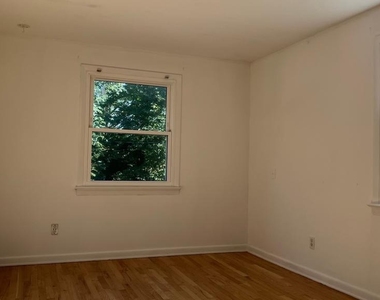 1056 River Road - Photo Thumbnail 15