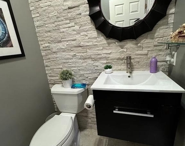 245 South Lane - Photo Thumbnail 16