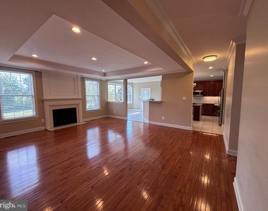 245 South Lane - Photo Thumbnail 12