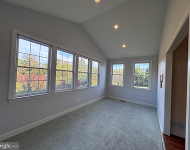 245 South Lane - Photo Thumbnail 15