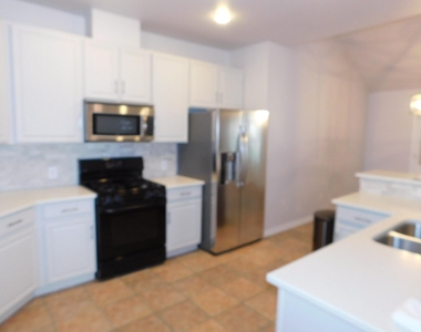 5812 Pecanwood Ln - Photo Thumbnail 7