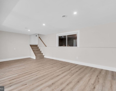 103 Carver Drive - Photo Thumbnail 39