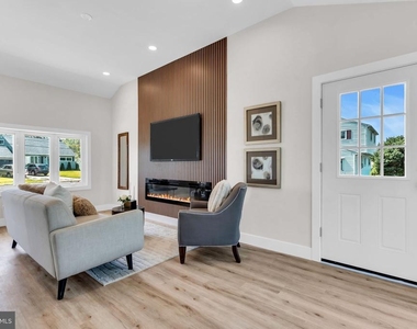 103 Carver Drive - Photo Thumbnail 19