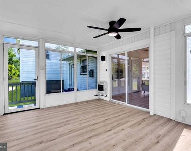 103 Carver Drive - Photo Thumbnail 23