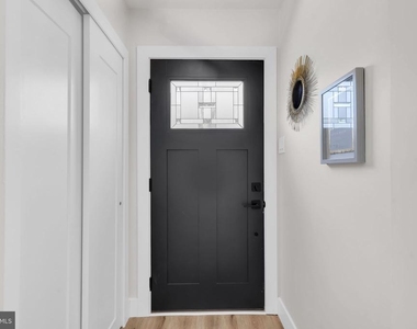 103 Carver Drive - Photo Thumbnail 9