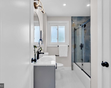 103 Carver Drive - Photo Thumbnail 40