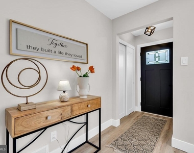 103 Carver Drive - Photo Thumbnail 10