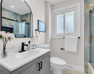 103 Carver Drive - Photo Thumbnail 41