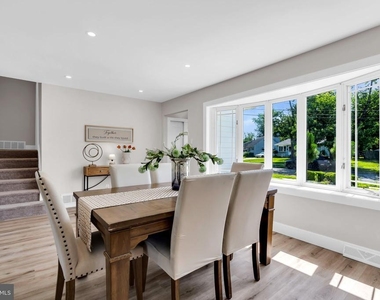 103 Carver Drive - Photo Thumbnail 14