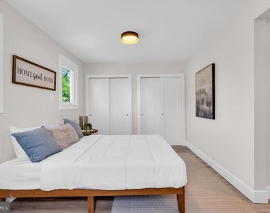 103 Carver Drive - Photo Thumbnail 54