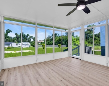 103 Carver Drive - Photo Thumbnail 24