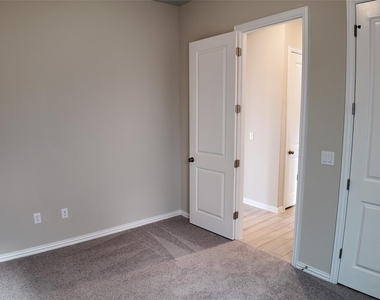 4806 Warm Wassail Dr - Photo Thumbnail 16