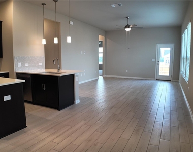 4806 Warm Wassail Dr - Photo Thumbnail 3