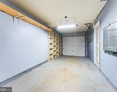 233 Lafayette Drive - Photo Thumbnail 25