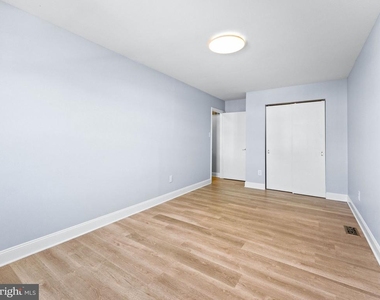 233 Lafayette Drive - Photo Thumbnail 20