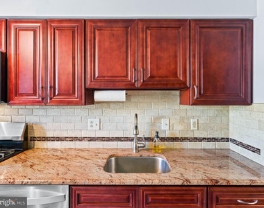 233 Lafayette Drive - Photo Thumbnail 13
