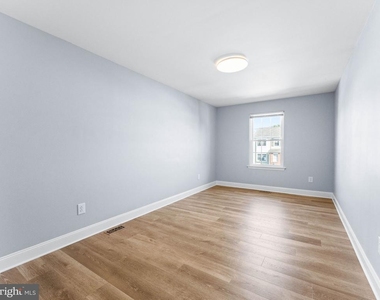 233 Lafayette Drive - Photo Thumbnail 19